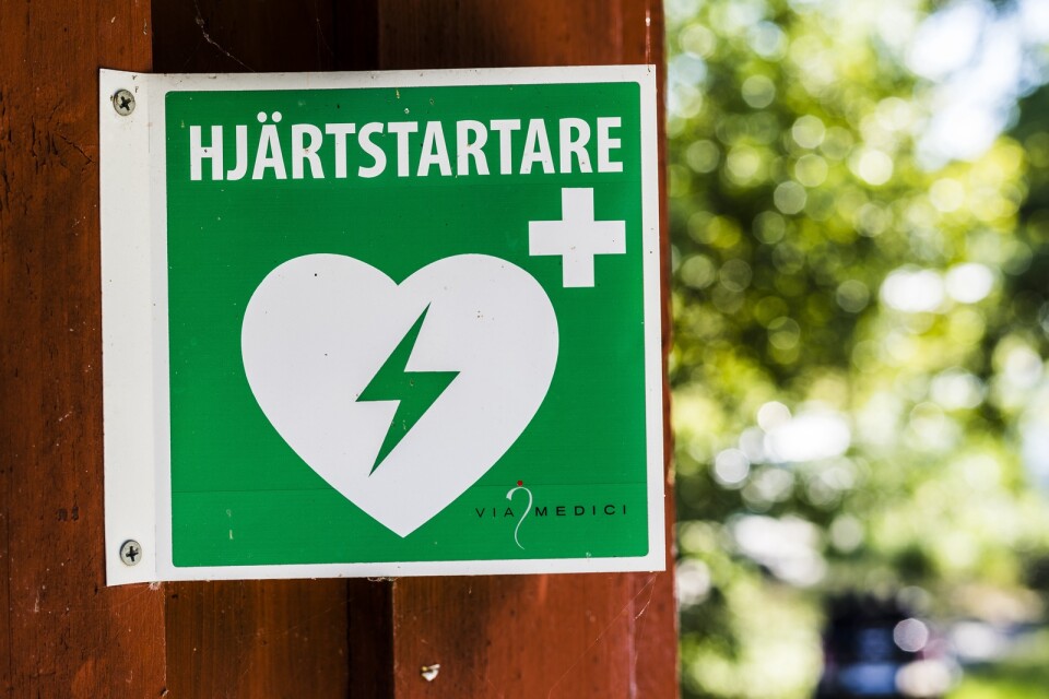 "Den främsta anledningen till att vi i Sverige inte klarar av att rädda fler människor som drabbas av hjärtstopp beror på att det inte finns en hjärtstartare i närheten.”