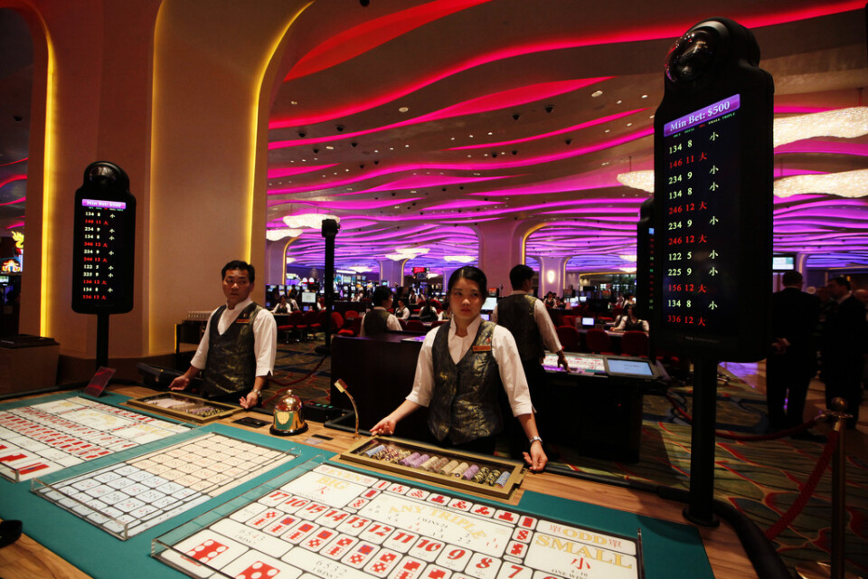 Företag med kasinoverksamhet i Macao föll brant på Hongkong-börsen. Arkivbild.