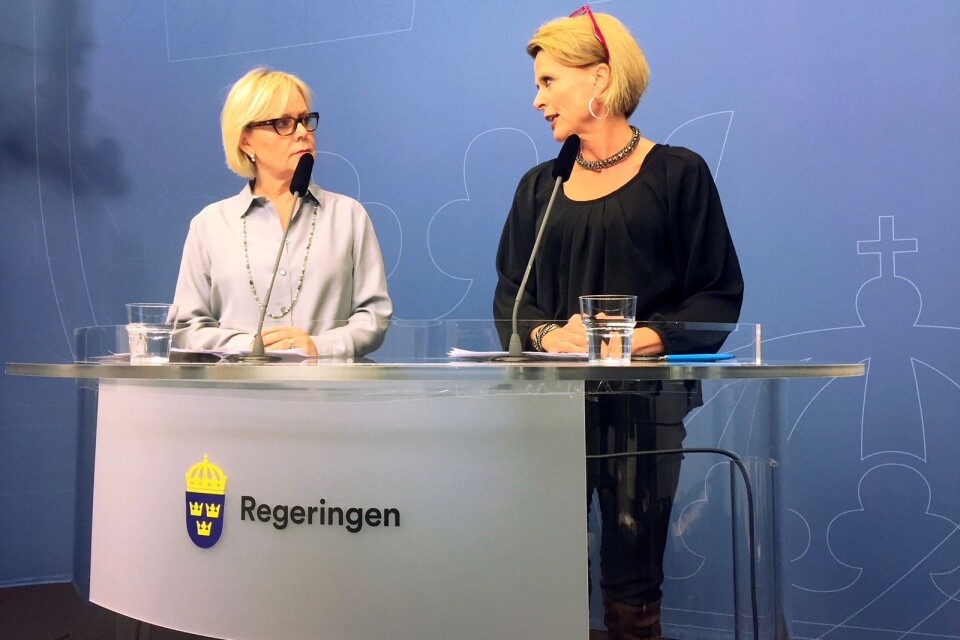 Lena Ag, generaldirektör Jämställdhetsmyndigheten och Åsa Regnér (S), jämställdhetsminister.