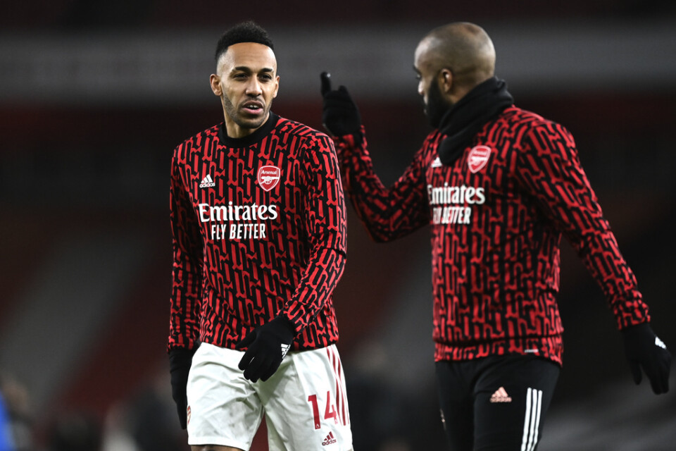 Pierre-Emerick Aubameyang och Alexandre Lacazette har blivit sjuka inför Arsenals premiärmatch i Premier League, rapporterar The Athletic.