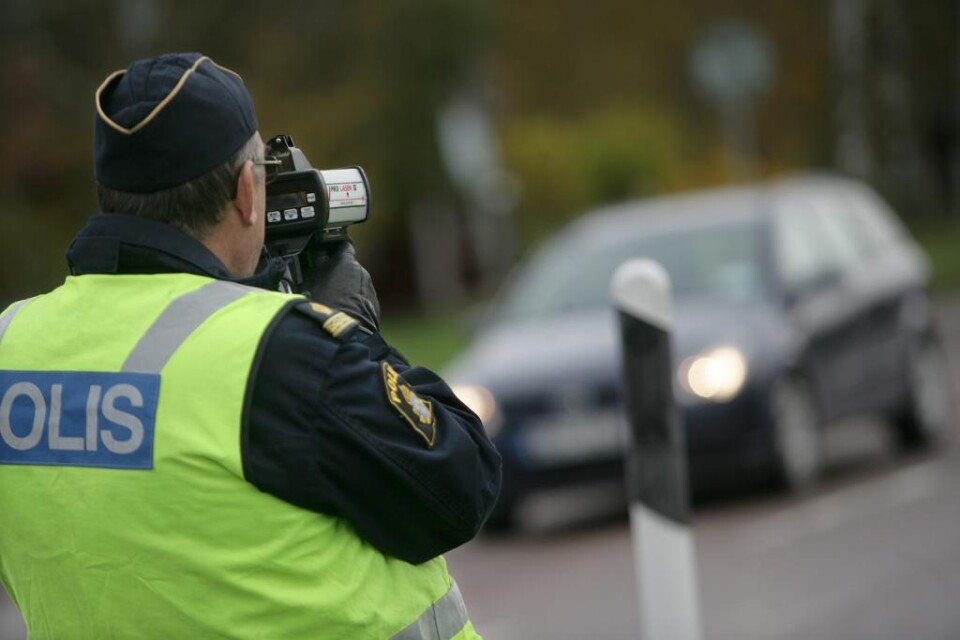 För 15 år sedan höll 200 trafikpoliser koll på Skånes trafikanter. Sedan dess har det skett en rejäl minskning. Nu ska 60 trafikpoliser gemensamt sköta samma uppgifter i hela södra regionen - som omfattar både Skåne och Blekinge samt Kalmar och Kronober