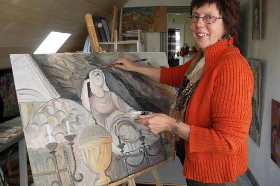 Agneta Nilsson är konstnär och har precis blivit klar med sin ateljé i huset på Långgatan.Bild: Lollo Bark