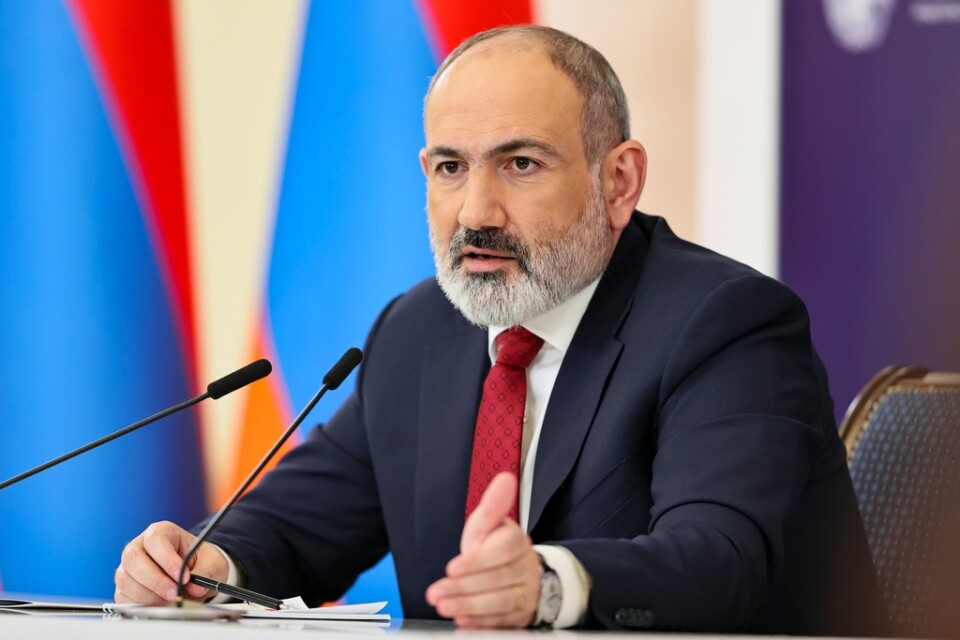 Armeniens premiärminister Nikol Pasjinjan under tisdagens pressträff i huvudstaden Jerevan.