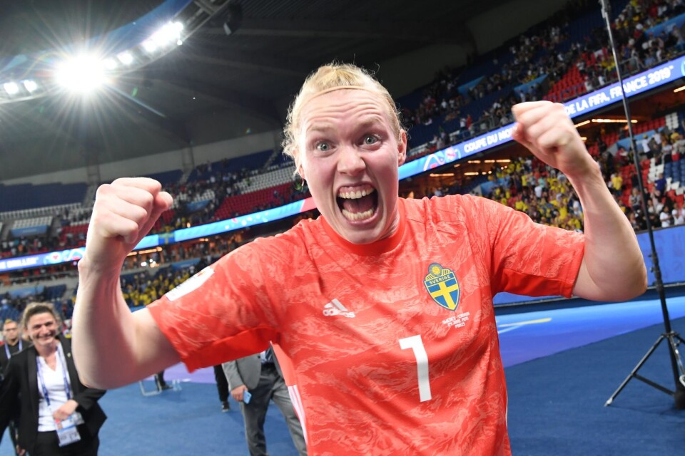 Hjälte. Sveriges målvakt Hedvig Lindahl räddade en straff i åttondelsfinalen.