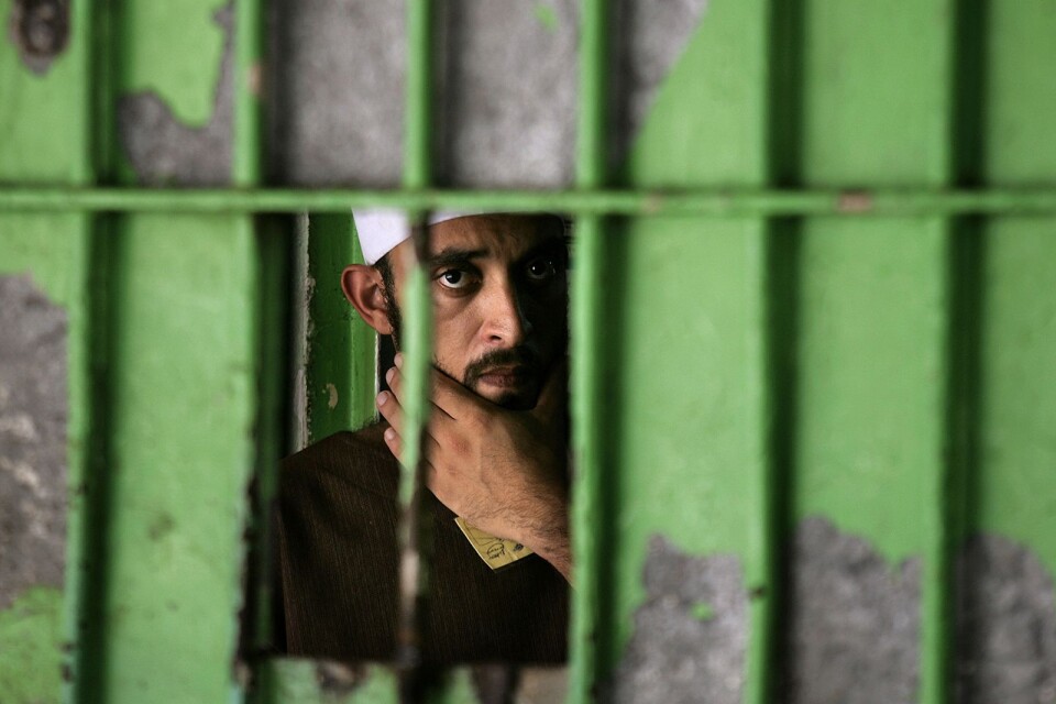En fånge i Hamas eget fängelse i Gaza City. Human Rights Watch har återkommande rapporterat om tortyr i palestinska fängelser.