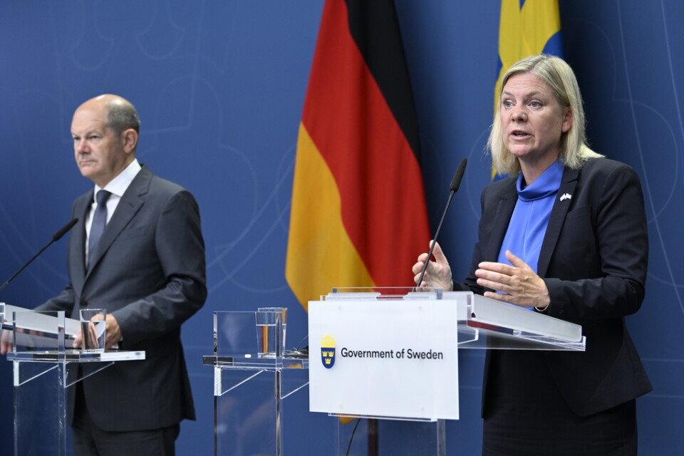 Tysklands förbundskansler Olaf Scholz och statsminister Magdalena Andersson vid tisdagens pressträff i Rosenbad i Stockholm.