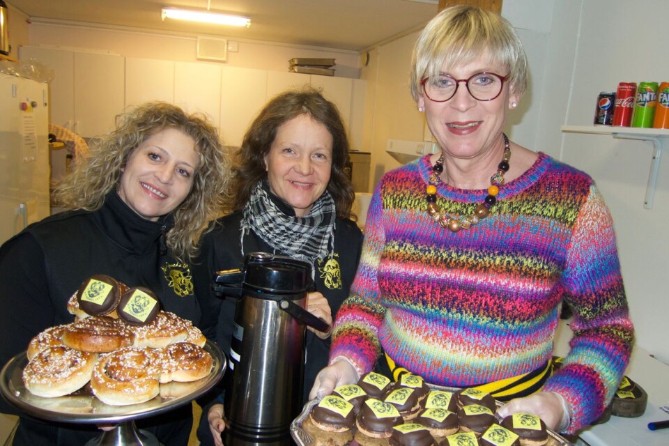 Skötte kafeterian gjorde från vänster Danita Bahtic, Tina Nilsson och Andrea Bjerhag.