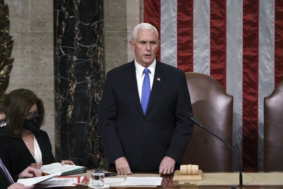 Vicepresident Mike Pence under kongressens arbete med att godkänna elektorsrösterna.