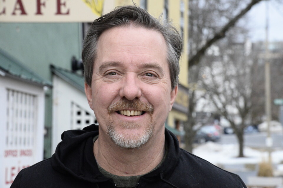 Brian Pine, ledamot i kommunfullmäktige i Burlington, Vermont, har känt Vermontsenatorn Bernie Sanders sedan början av 1980-talet.