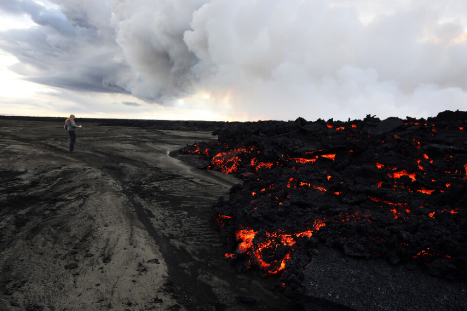 Forskare i Danmark har slagit fast att ett vulkanutbrott i Alaska 43 år före Kristus orsakade det kalla klimat som bidrog till romarrikets fall. Bilden visar lavaströmmar men på Island. Arkivbild.