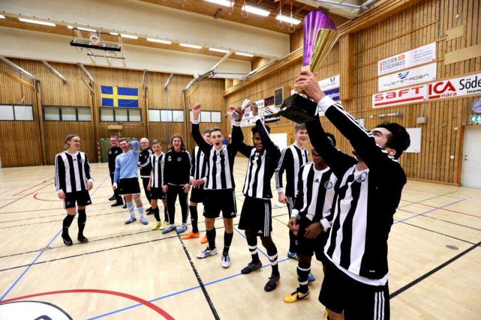 Förra året tog Högsby hem Trettondagscupen efter att ha slagit Fågelfors i finalen.