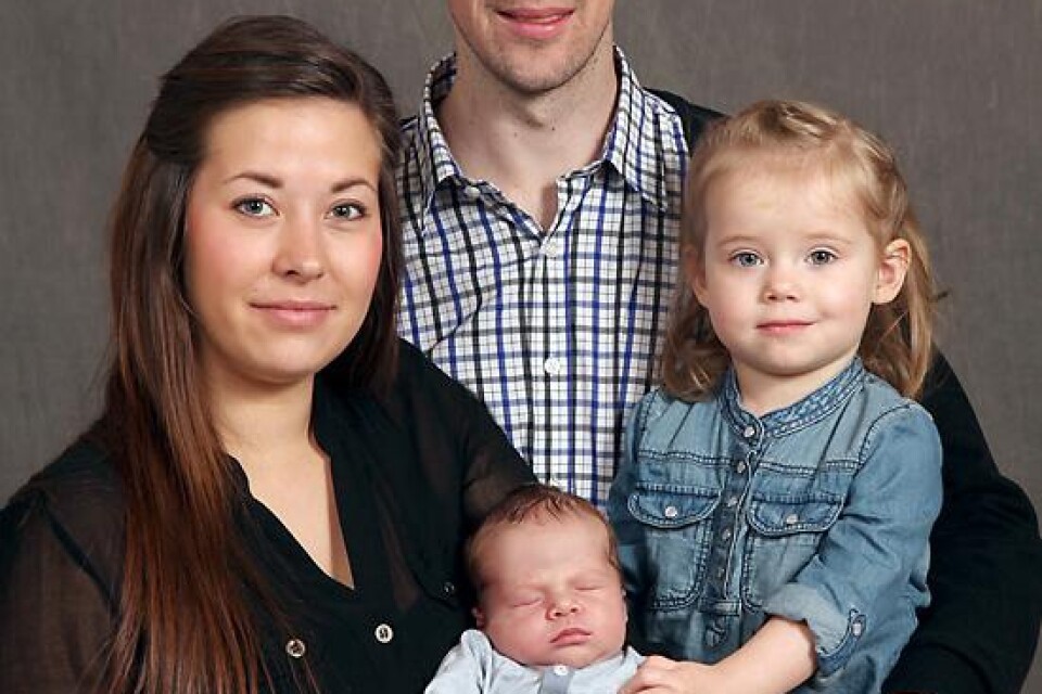 Nathalia Johansson och Marcus Andersson, Asarum, fick den 26 mars en son, Liam, som vägde 3 485 g och var 50 cm. Syskon: Thea.