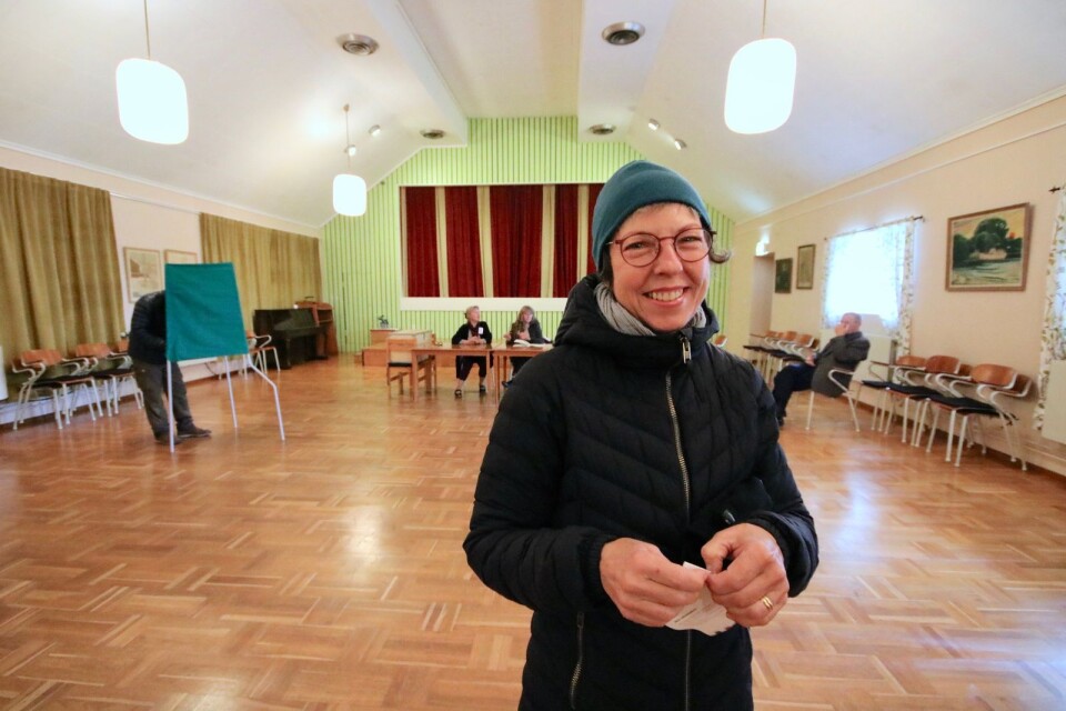 ”Det har varit ett ganska lätt att fatta beslut”, säger Ann-Christine Torehed från Albrunna som precis röstat i Södra Möckleby Folkets hus strax efter lunchtid på söndagen.