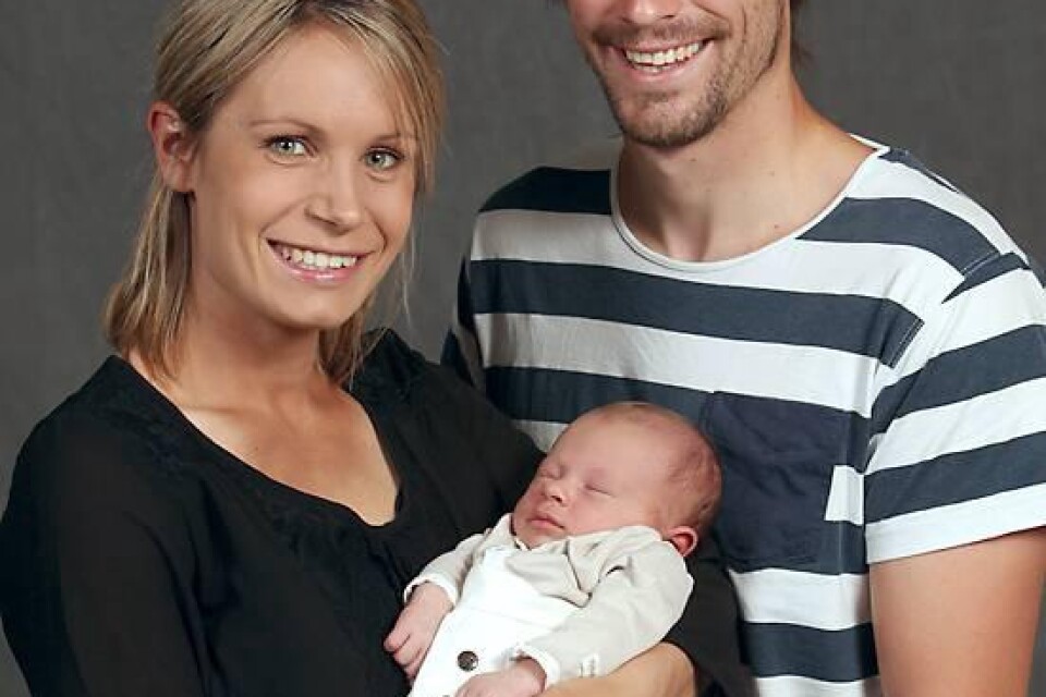 Emma Lennartsson och Mikael Sandström, Karlskrona, fick den 16 maj en son Liam som vägde 3 425 g och var 50 cm.