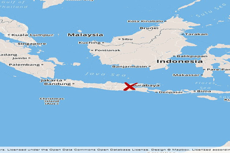 Olyckan inträffade nära ön Madura i Indoniesien.