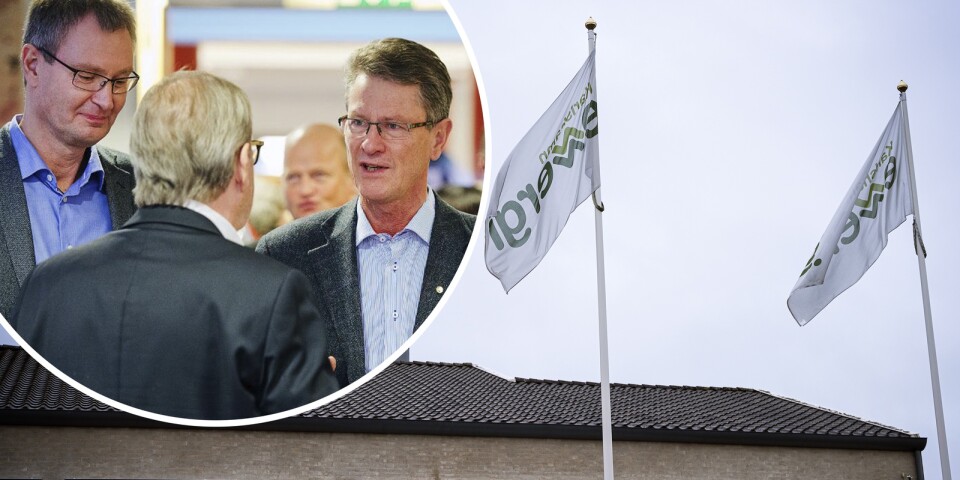 Hans-Inge Bengtsson var tidigare vd på Karlshamn energi. Här på bild tillsammans med Anders Strange under en avtackning 2014.
