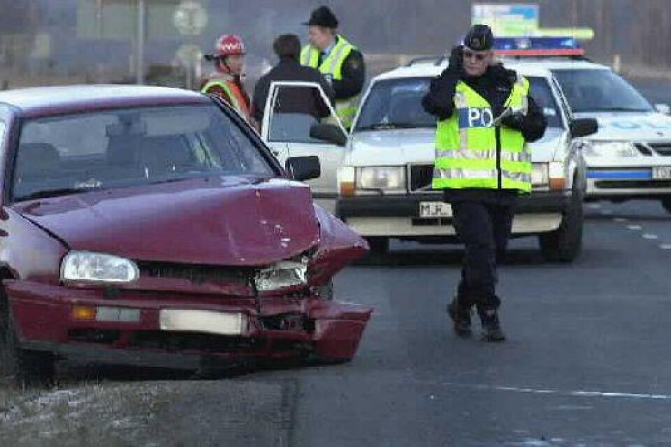 Två personer skadades i en trafikolycka utanför Hässleholm på måndagseftermiddagen.BILD: BOSSE NILSSON